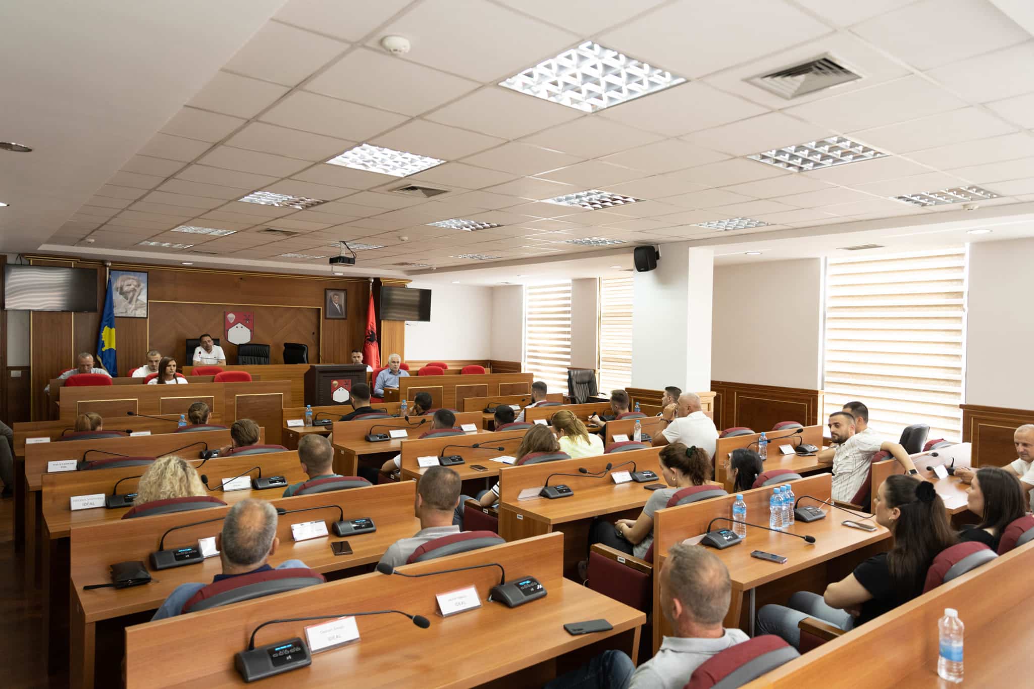 Kryetari i komunës Fadil Nura ka mbajtur takimin e parë publik me qytetarë për gjashtë-mujorin e parë të vitit 2024